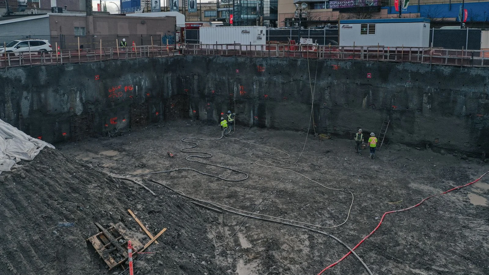 Southwest Contracting provides civil work, underground utility installations and site preparation services to private developers, public agencies and industrial operators.<br />
<br />
This work includes roadworks, civil services, site grading, haul and disposal, installation of underground sewer & watermains, hydro and telephone civil works, hard & soft landscaping, pump stations, reservoirs, and retaining walls.
